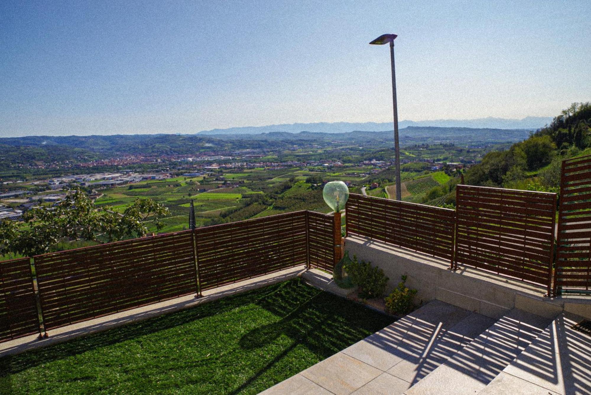 Vista Langhe - Cerratohouses Guarene Exteriör bild